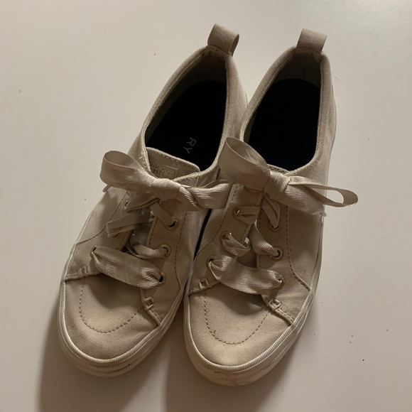 sperry satin lace sneaker